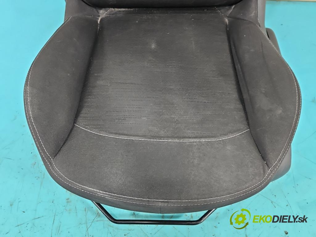Peugeot 208 I 2012-2019 1.2 12V 82 HP manual 60 kW 1199 cm3 5- Sedačka ľavý  (Sedadlo)