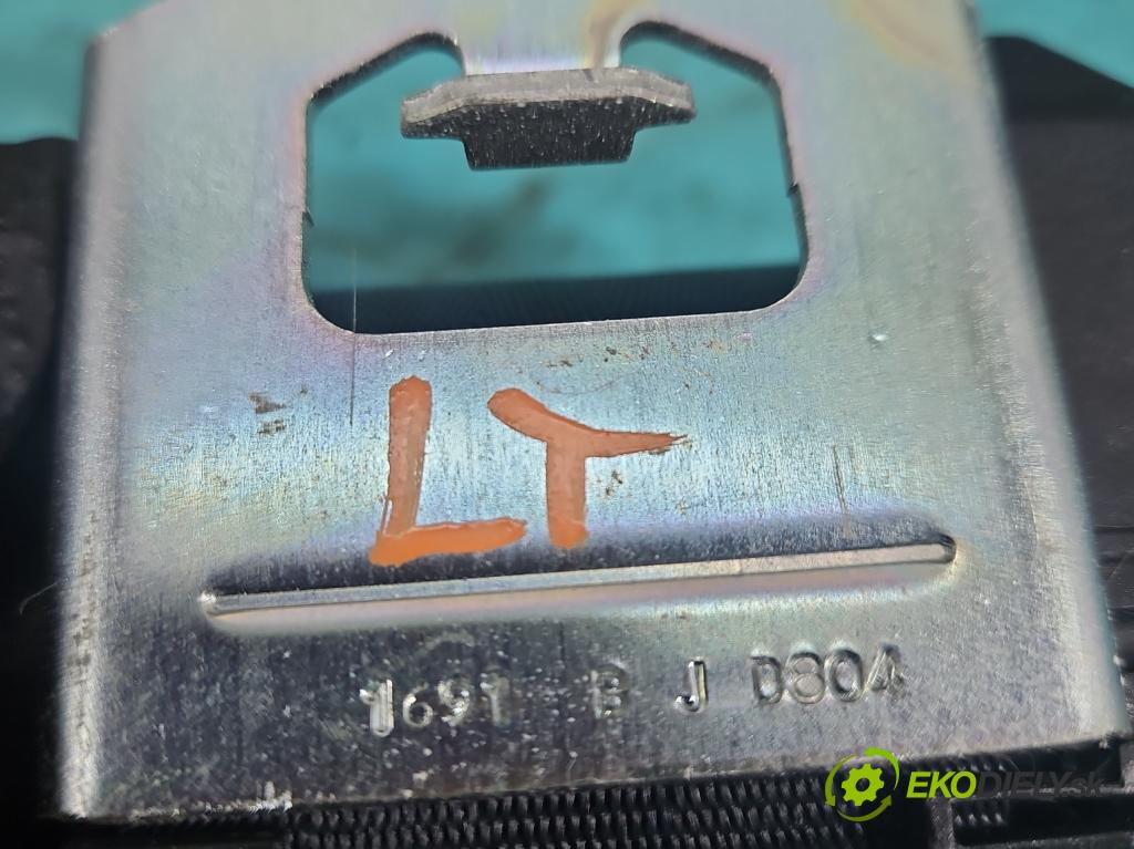 Peugeot 208 I 2012-2019 1.2 12V 82 HP manual 60 kW 1199 cm3 5- Pohovka: zadné  (Sedadlo)
