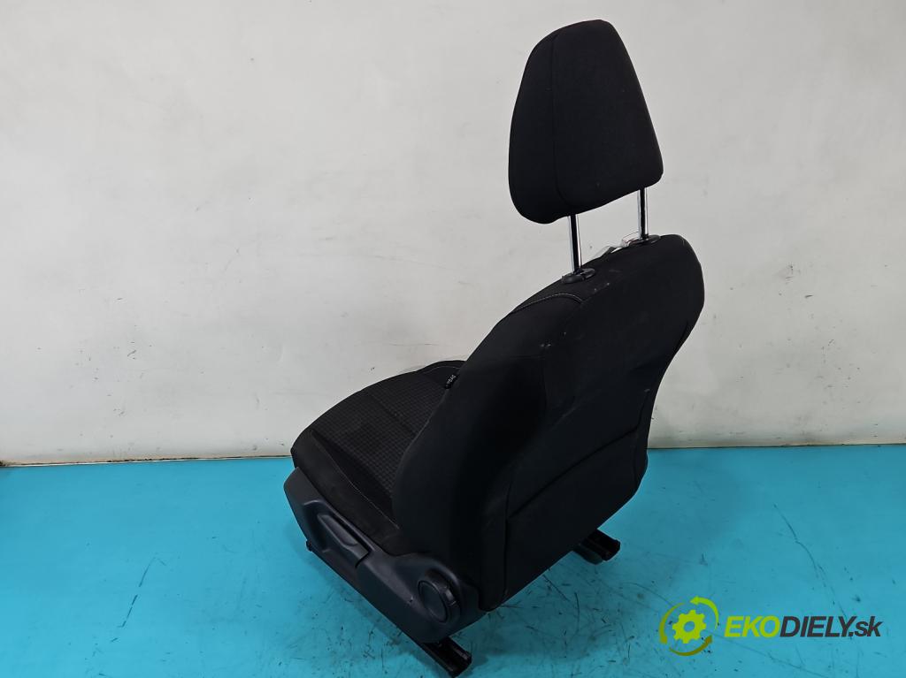 Peugeot 308 II 2013-2021 1.2 12V 110 HP manual 81 kW 1199 cm3 5- Sedačka ľavý  (Sedadlo)