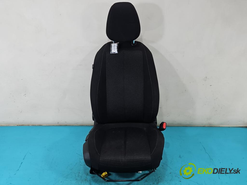 Peugeot 308 II 2013-2021 1.2 12V 110 hp manual 81 kW 1199 cm3 5- Sedadlo pravý  (Sedadlo)