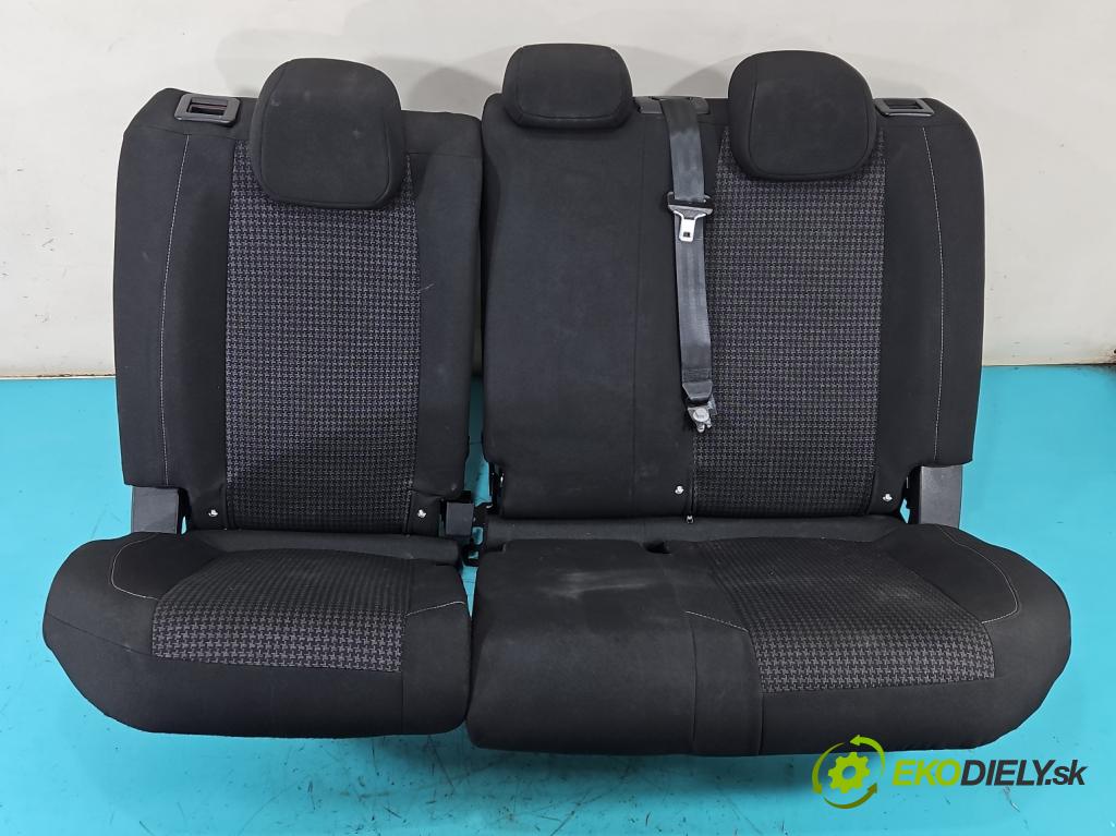 Peugeot 308 II 2013-2021 1.2 12V 110 HP manual 81 kW 1199 cm3 5- Pohovka: zadné  (Sedadlo)