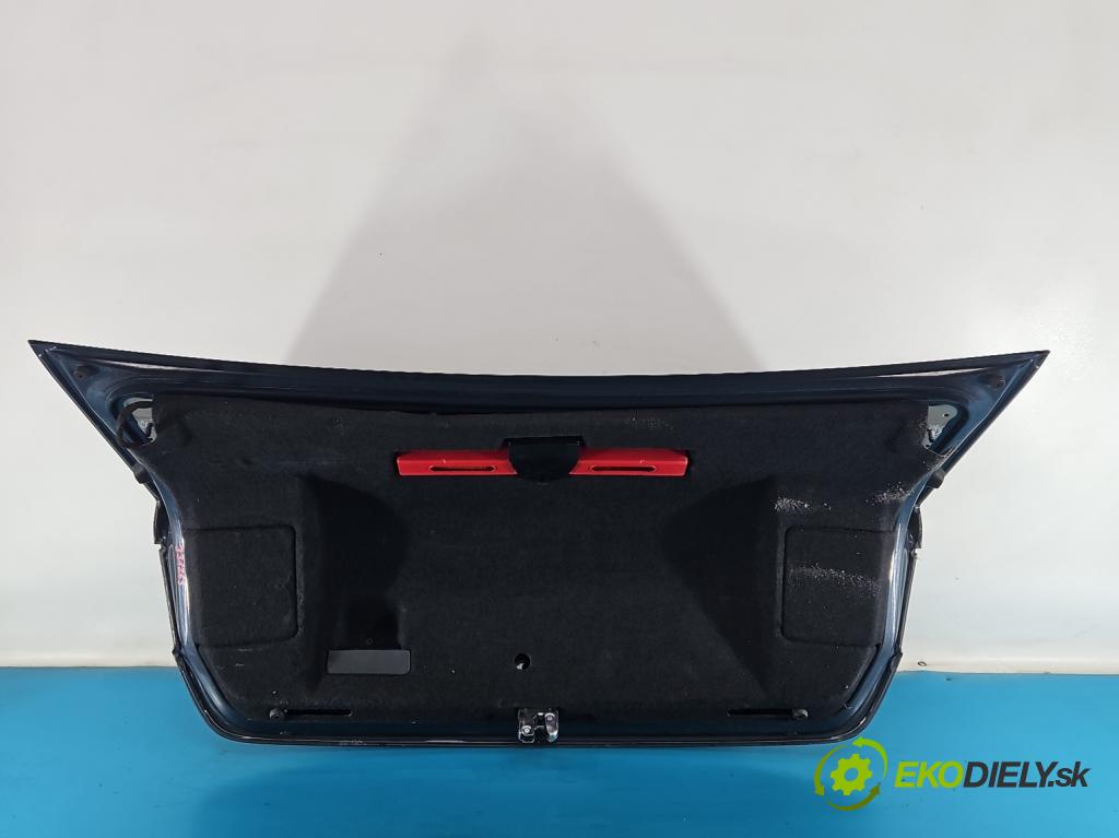 Audi A4 B8 2007-2015 2.0 tdi 136hp manual 100 kW 1968 cm3 4- zadní kufrové dveře  (Zadní kapota (kufr))
