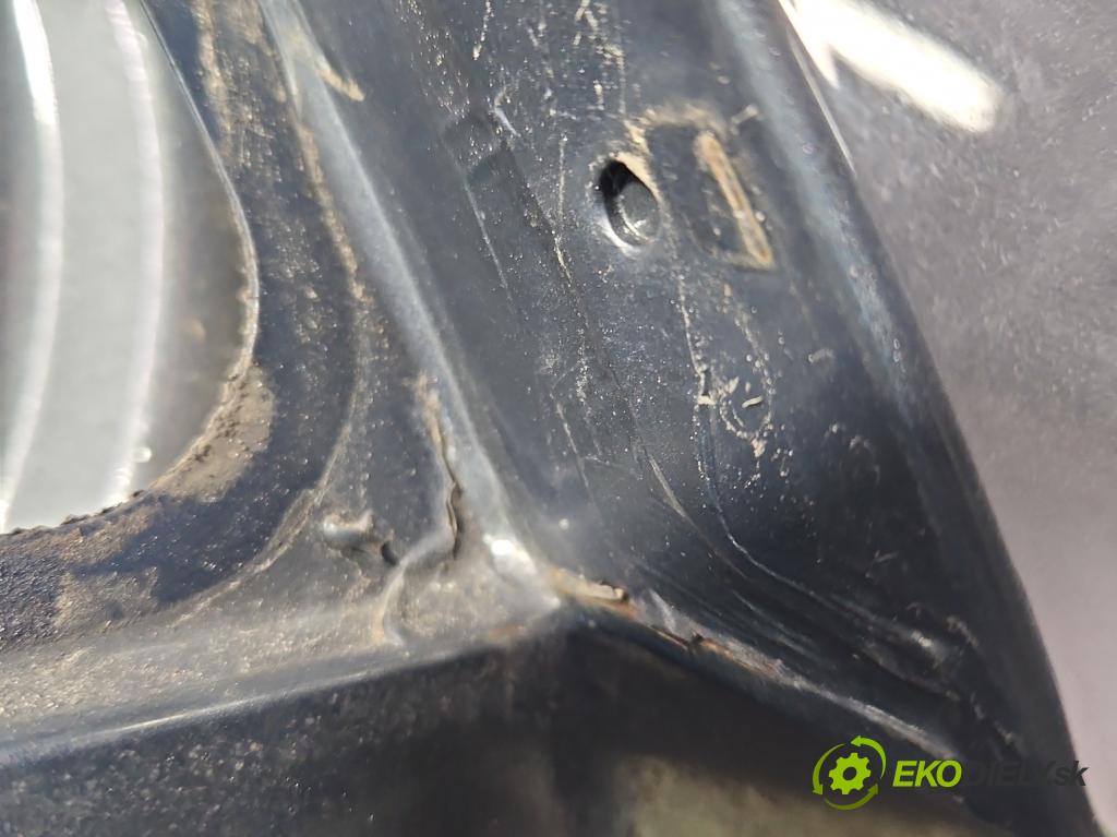 Audi A4 B8 2007-2015 2.0 tdi 136hp manual 100 kW 1968 cm3 4- zadní kufrové dveře  (Zadní kapota (kufr))