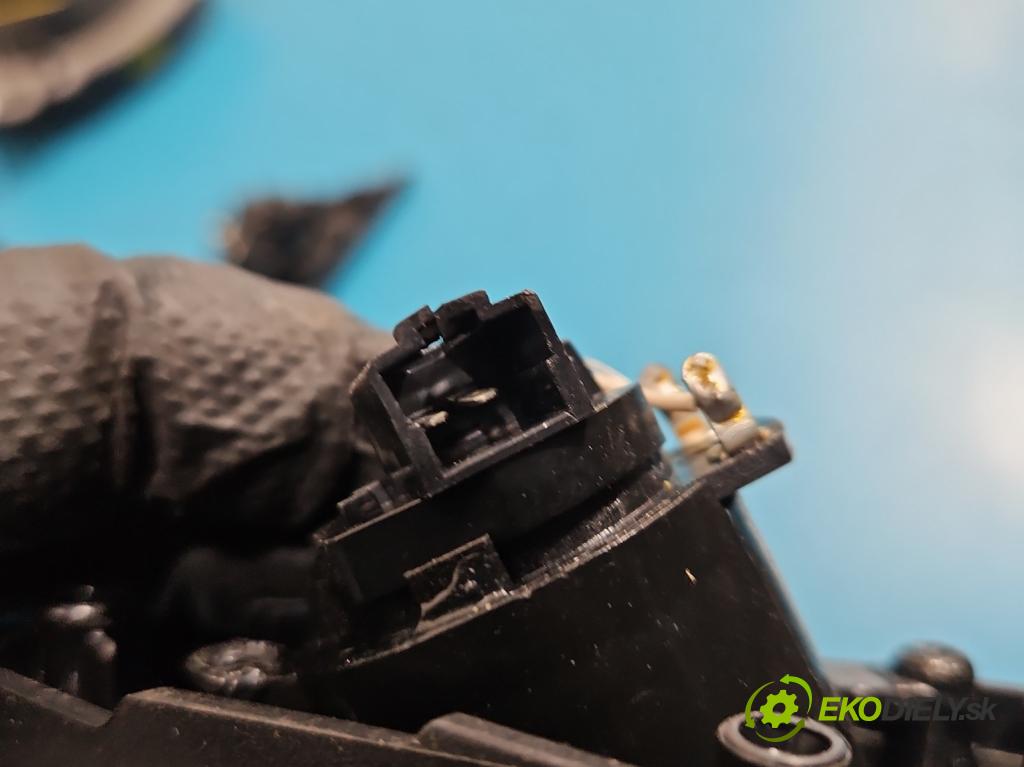 Opel Antara 2006-2015 2.0 cdti 150 HP automatic 110 kW 1991 cm3 5- reproduktory komplet 96673591