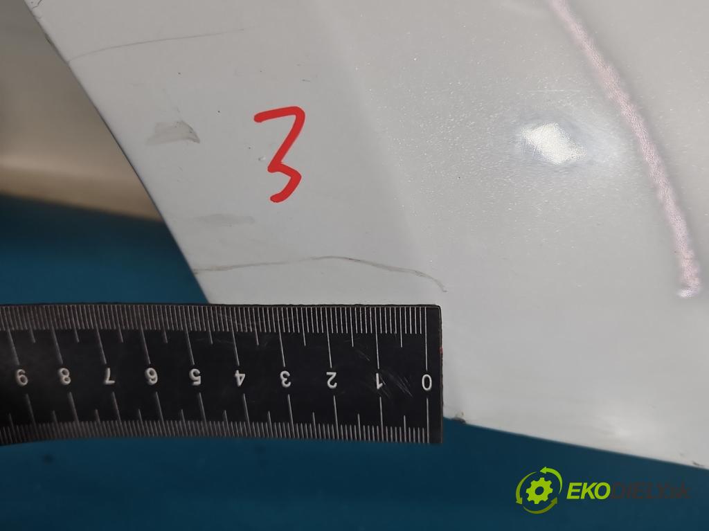 Audi A4 B9 2015-2024 2.0 TFSI 252KM automatic 185 kW 1984 cm3 4- blatník predné pravý  (Kľučka dverí ostatné)