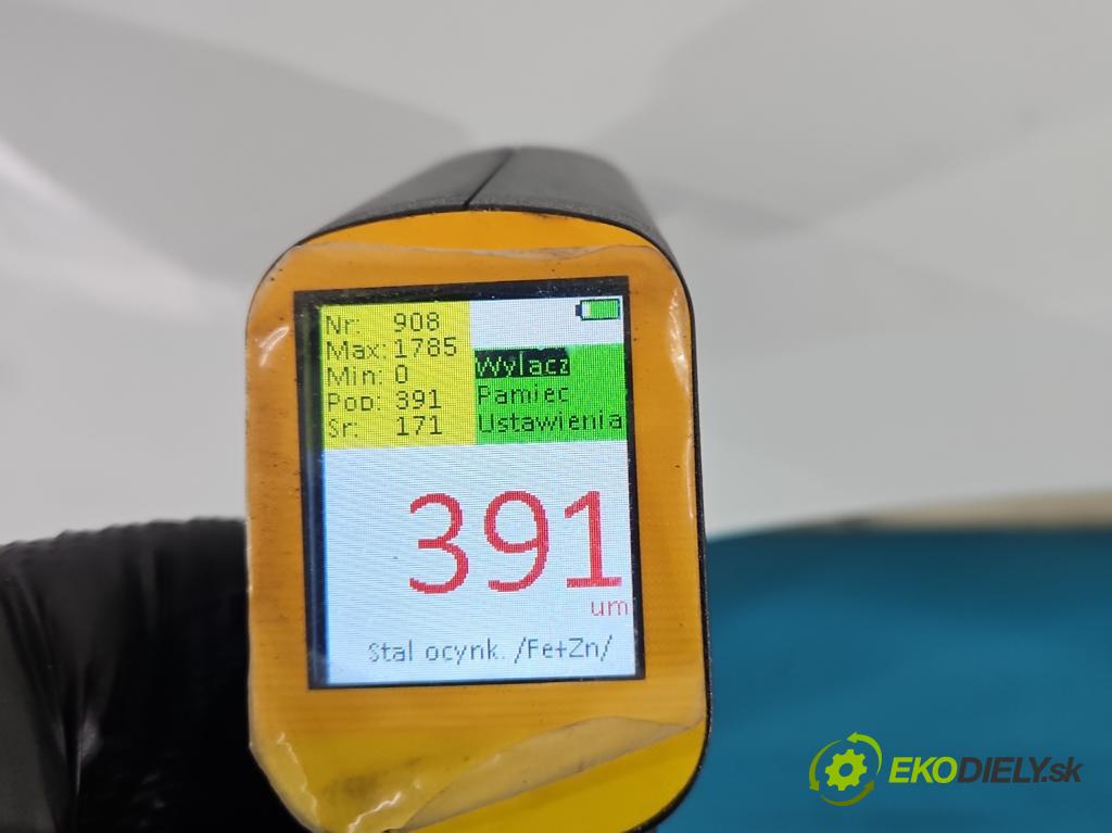 Audi A4 B9 2015-2024 2.0 TFSI 252KM automatic 185 kW 1984 cm3 4- blatník predné pravý  (Kľučka dverí ostatné)