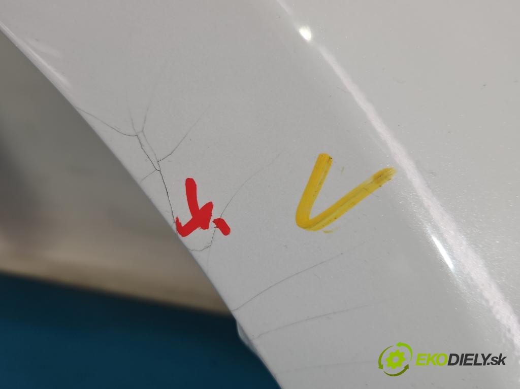 Audi A4 B9 2015-2024 2.0 TFSI 252KM automatic 185 kW 1984 cm3 4- blatník predné pravý  (Kľučka dverí ostatné)