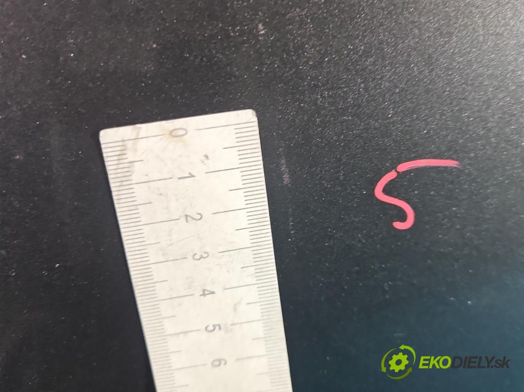 Opel Astra IV 2009-2015 1.6 16V 116 hp manual 85 kW 1598 cm3 5- dveře přední pravé  (Klika dveří ostatní)