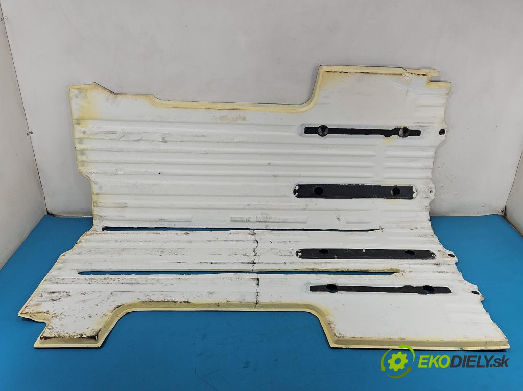 Renault Trafic III 2014 - 2.0 dci 150 HP manual 110 kW 1997 cm3 5- koberec do auta kufra: 749060740R