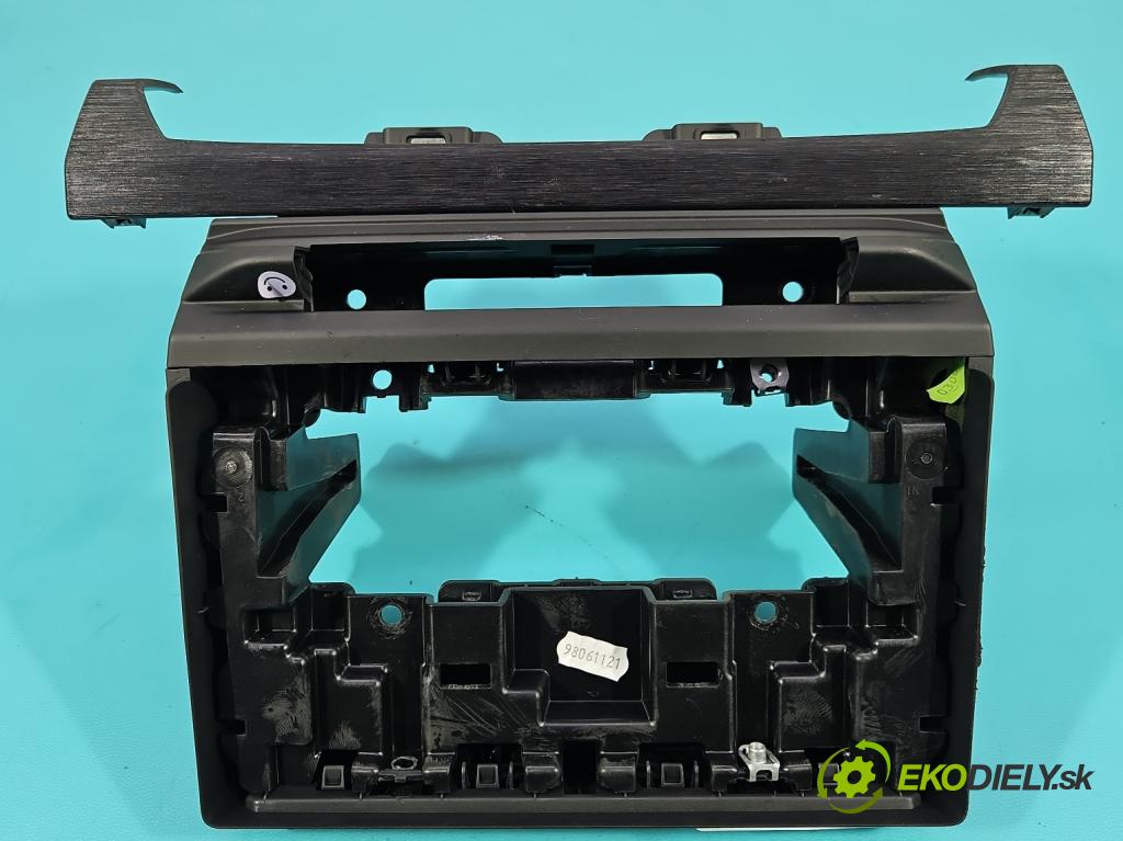 Renault Trafic III 2014 - 2.0 dci 150 hp manual 110 kW 1997 cm3 5- rameček rádia 280381378R