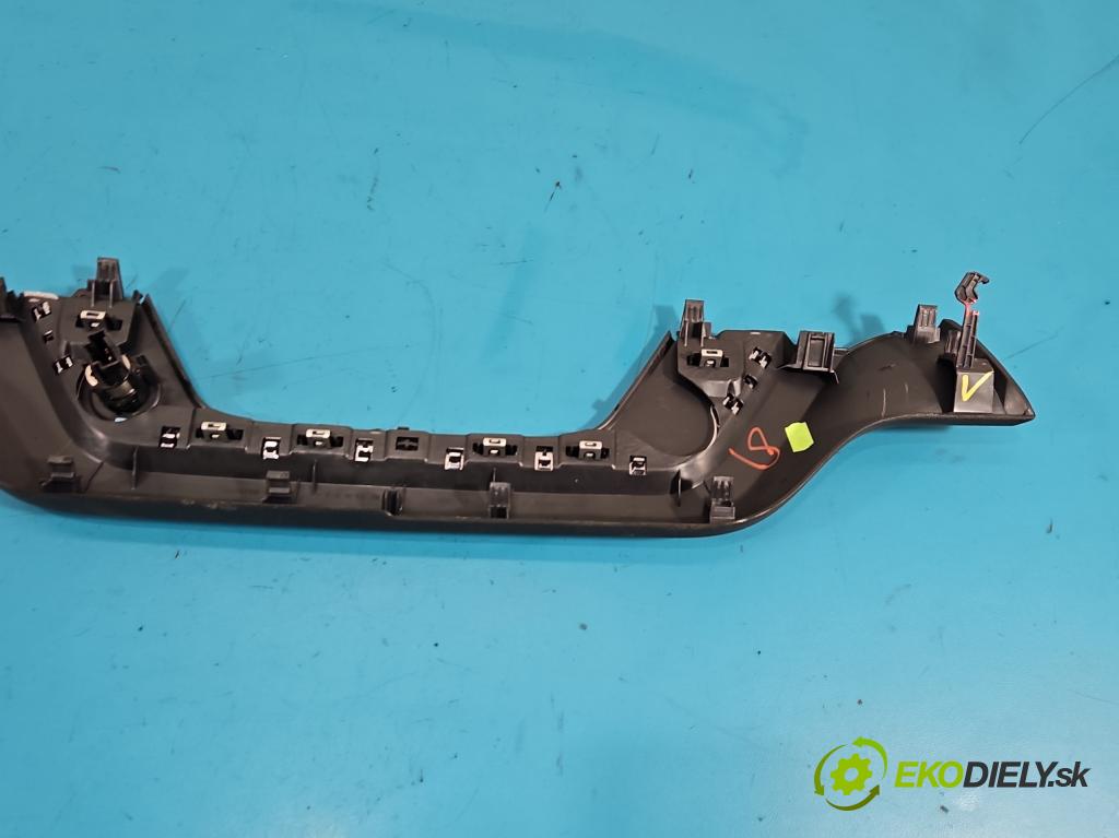 Renault Trafic III 2014 - 2.0 dci 150 HP manual 110 kW 1997 cm3 5- kryt plast 681949884R
