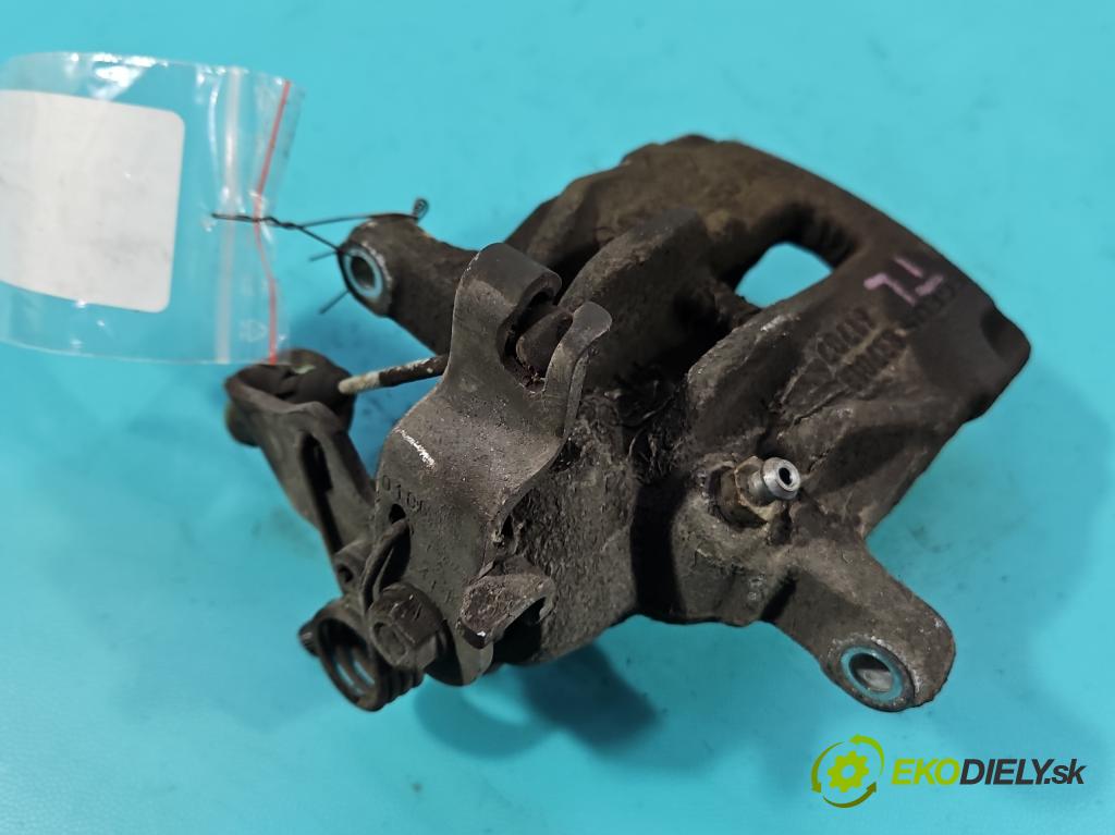 Renault Trafic III 2014 - 2.0 dci 150 hp manual 110 kW 1997 cm3 5- brzdič zadní levý  (Klika dveří ostatní)