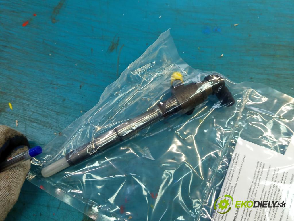 Vw Golf VI 2008-2013 1.6 tdi 105 HP manual 77 kW 1598 cm3 5- vstrek 03L130277B (Vstrekovač paliva)