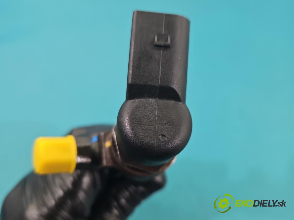 Vw Golf VI 2008-2013 1.6 tdi 105 HP manual 77 kW 1598 cm3 5- vstrek 03L130277B (Vstrekovač paliva)