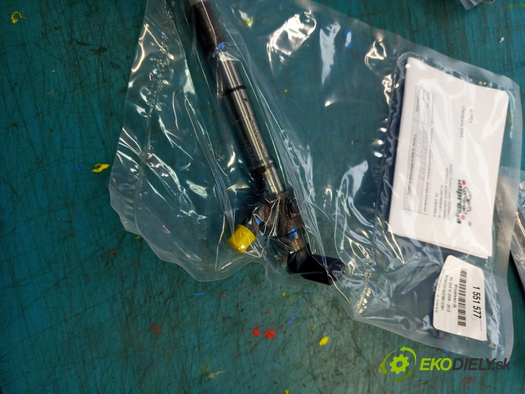 Vw Golf VI 2008-2013 1.6 tdi 105 HP manual 77 kW 1598 cm3 5- vstrek 03L130277B (Vstrekovač paliva)