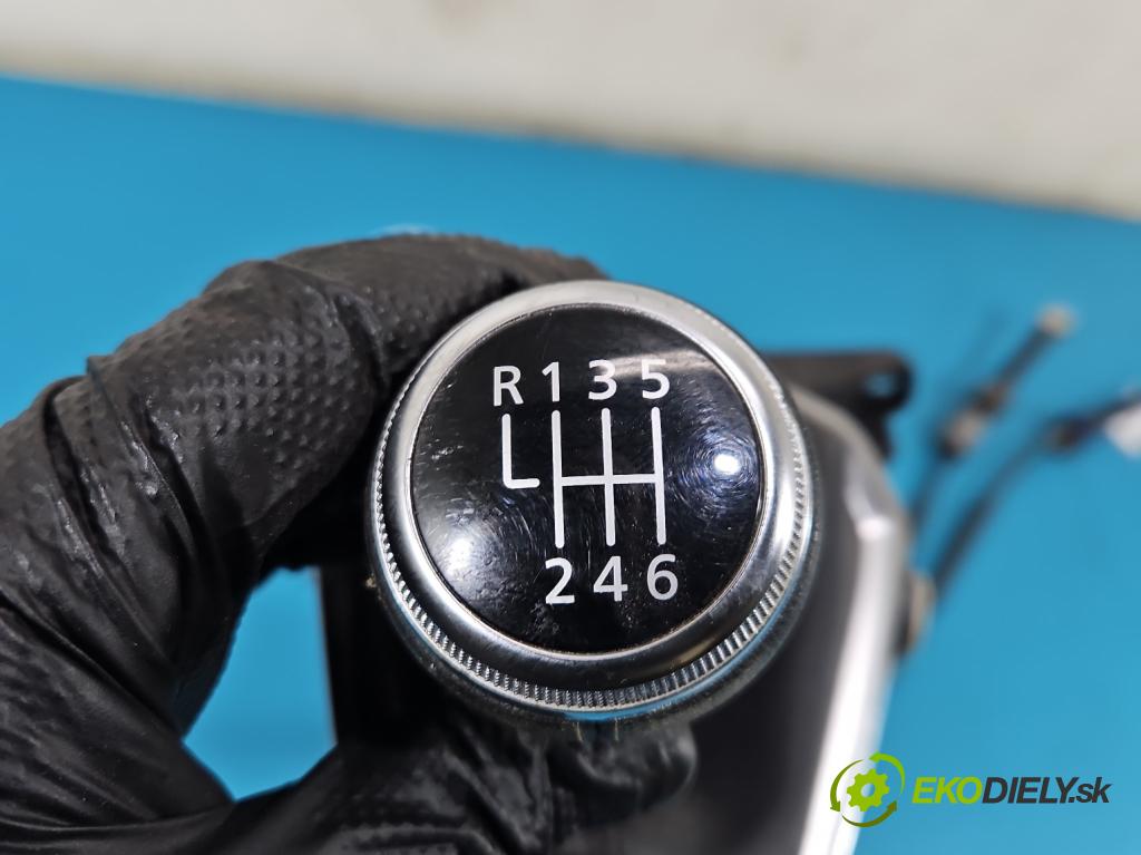 Renault Trafic III 2014 - 2.0 dci 150 HP manual 110 kW 1997 cm3 5- Páka: Změny: stupeň,rýchlosť 349013165R (Rýchlostná páka (kulisa))