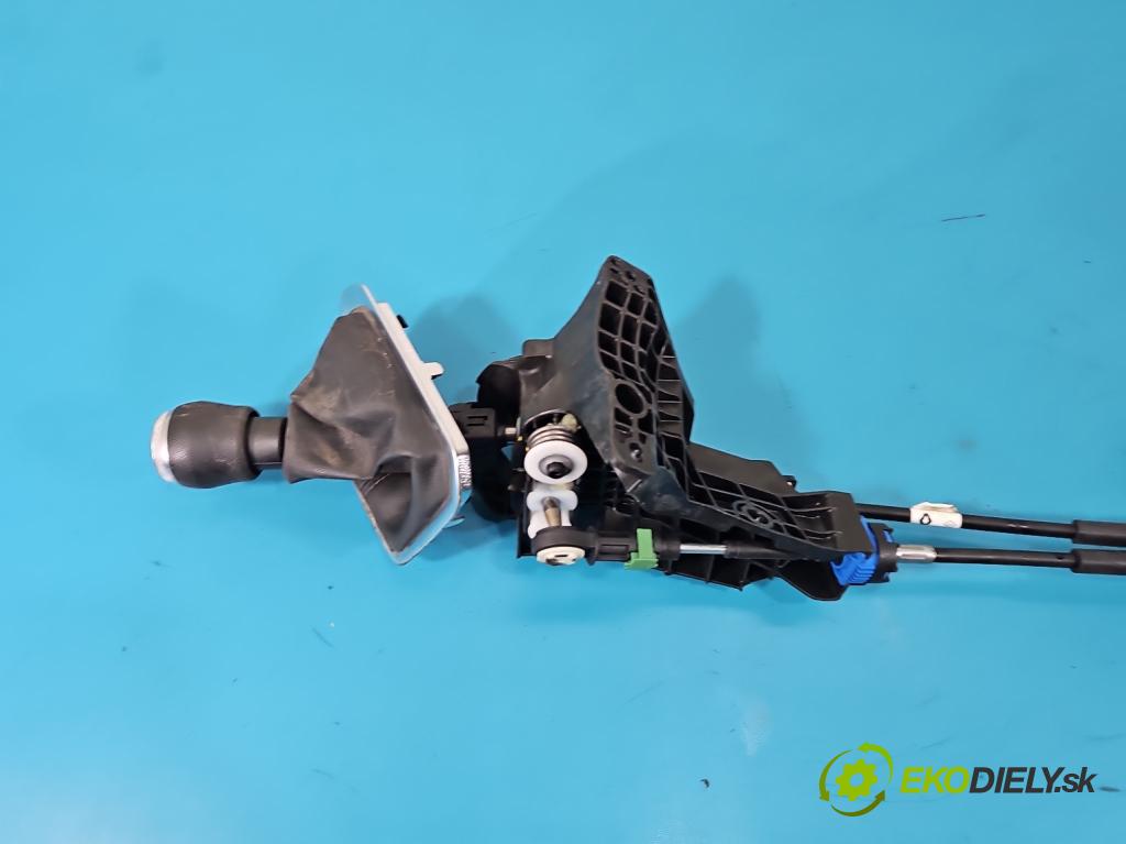 Renault Trafic III 2014 - 2.0 dci 150 HP manual 110 kW 1997 cm3 5- Páka: Změny: stupeň,rýchlosť 349013165R (Rýchlostná páka (kulisa))