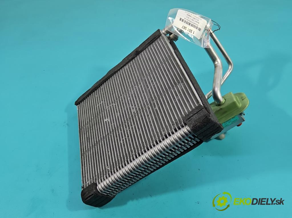 Renault Trafic III 2014 - 2.0 dci 150 HP manual 110 kW 1997 cm3 5- Výparník: klimatizácie 52452890