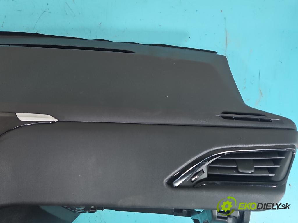 Peugeot 208 I 2012-2019 1.2 12V 82 hp manual 60 kW 1199 cm3 5- kokpit,přistrojova deska