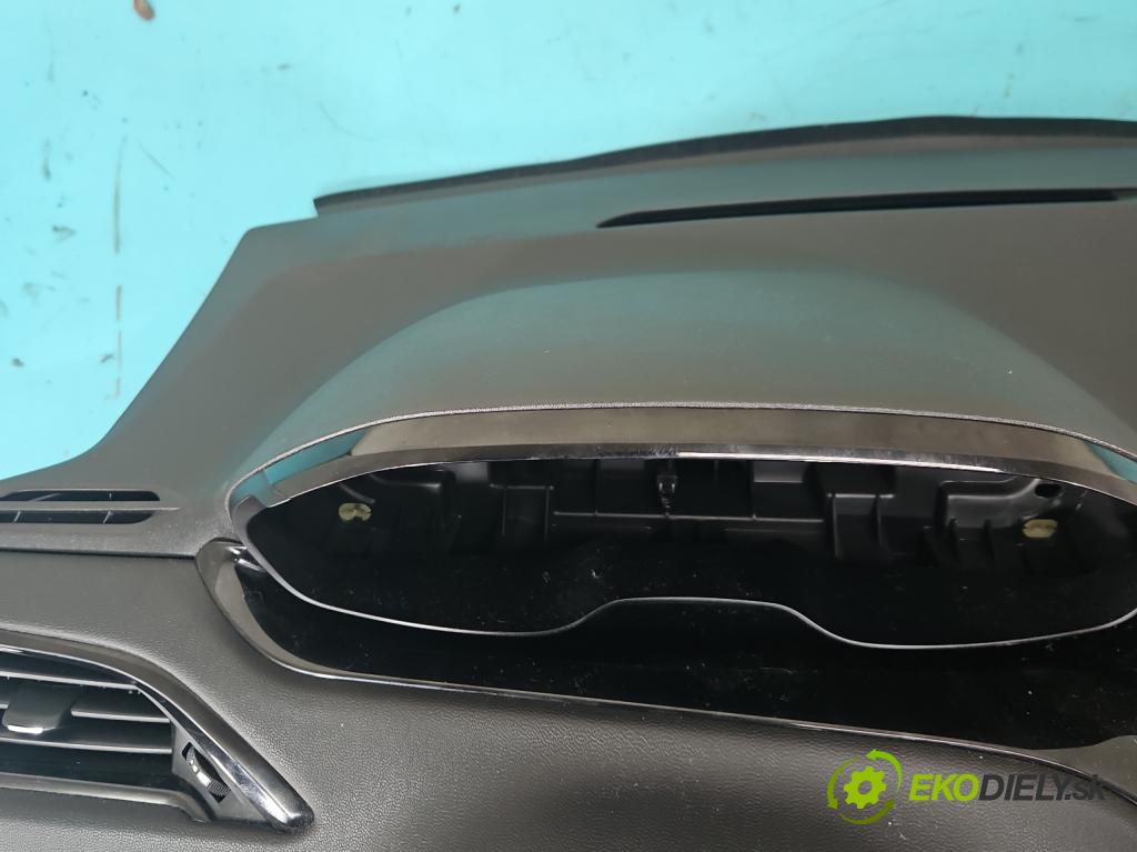 Peugeot 208 I 2012-2019 1.2 12V 82 hp manual 60 kW 1199 cm3 5- kokpit,přistrojova deska