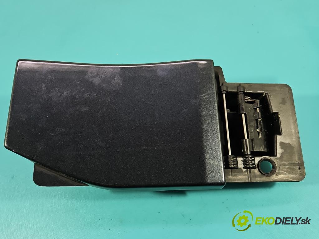 Renault Trafic III 2014 - 2.0 dci 150 hp manual 110 kW 1997 cm3 5- Klapka nalévání paliva  (Klika dveří ostatní)