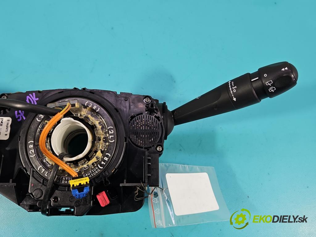 Peugeot 208 I 2012-2019 1.2 12V 82 HP manual 60 kW 1199 cm3 5- prepínač komplex: 98030394ZD (Prepínacie páčky pod volantom)