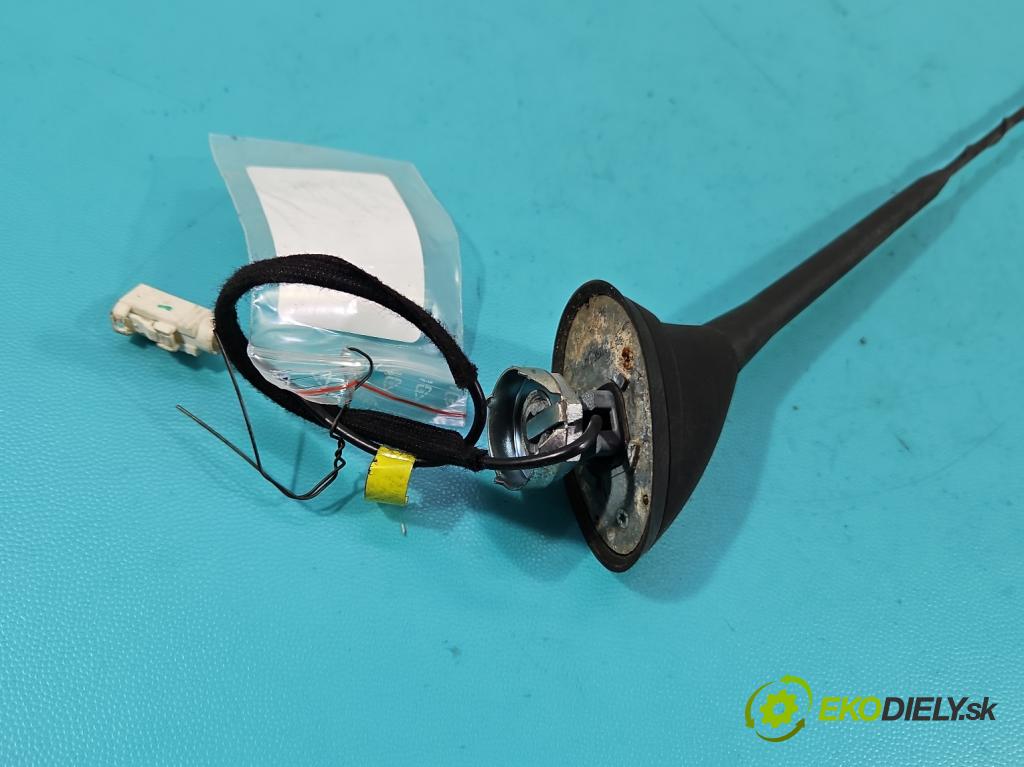 Peugeot 208 I 2012-2019 1.2 12V 82 HP manual 60 kW 1199 cm3 5- Antena 9674768980