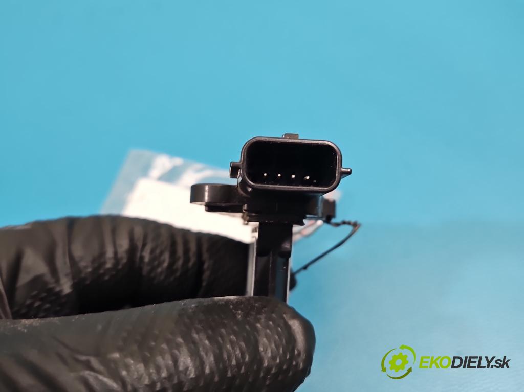 Renault Trafic III 2014 - 2.0 dci 150 hp manual 110 kW 1997 cm3 5- váha vzduchu 8201680522 (Snímač hmotnosti vzduchu)