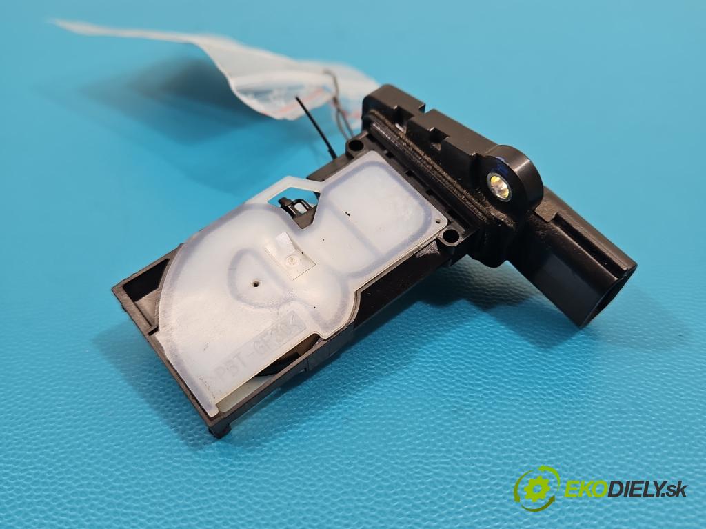 Renault Trafic III 2014 - 2.0 dci 150 HP manual 110 kW 1997 cm3 5- průtokoměr: 8201680522 (Váha vzduchu)