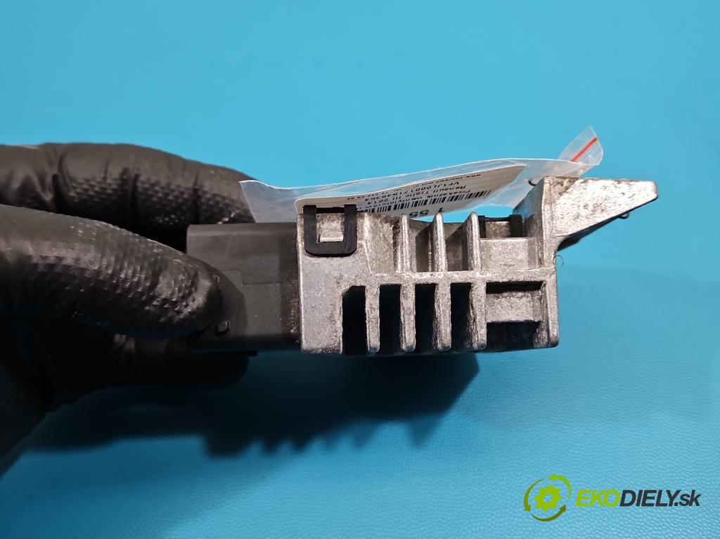 Renault Trafic III 2014 - 2.0 dci 150 hp manual 110 kW 1997 cm3 5- relé ventilátoru: 271203982R