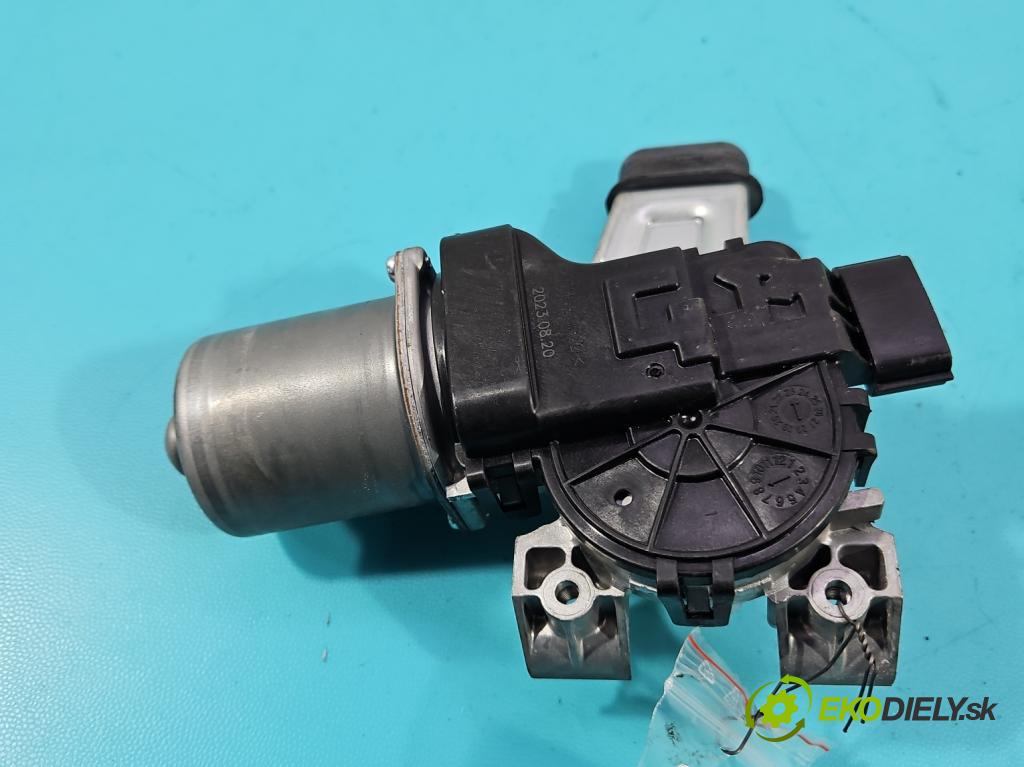 Renault Trafic III 2014 - 2.0 dci 150 HP manual 110 kW 1997 cm3 5- motor stieračov predné 28800-5795R