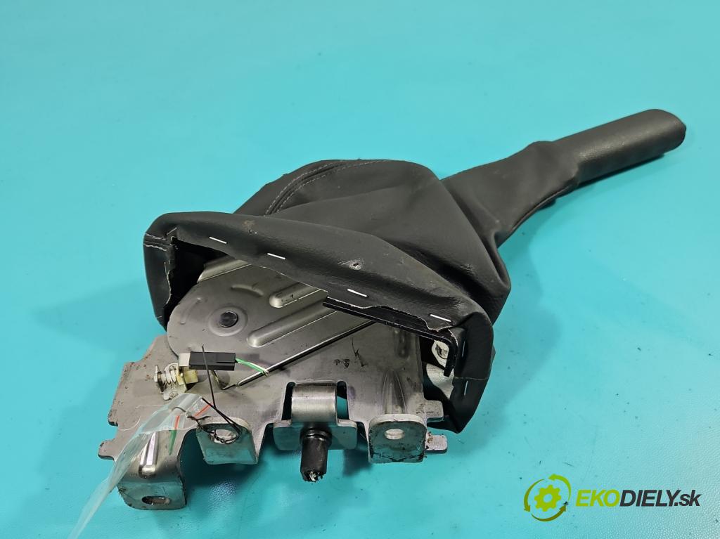 Renault Trafic III 2014 - 2.0 dci 150 HP manual 110 kW 1997 cm3 5- Páka: brzda: ručný 361352580R