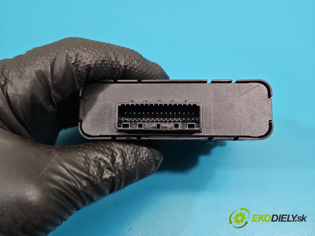 Renault Trafic III 2014 - 2.0 dci 150 HP manual 110 kW 1997 cm3 5- riadiaca jednotka motora 0281021160