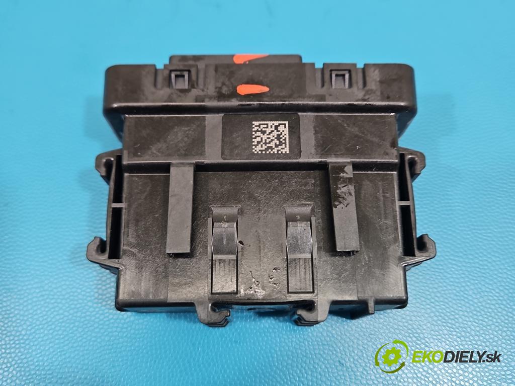 Renault Trafic III 2014 - 2.0 dci 150 HP manual 110 kW 1997 cm3 5- riadiaca jednotka motora 0281021160