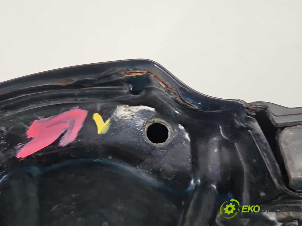 Hyundai Tucson I 2004-2009 2.0 crdi 136 HP manual 100 kW 1991 cm3 5- kapota predná