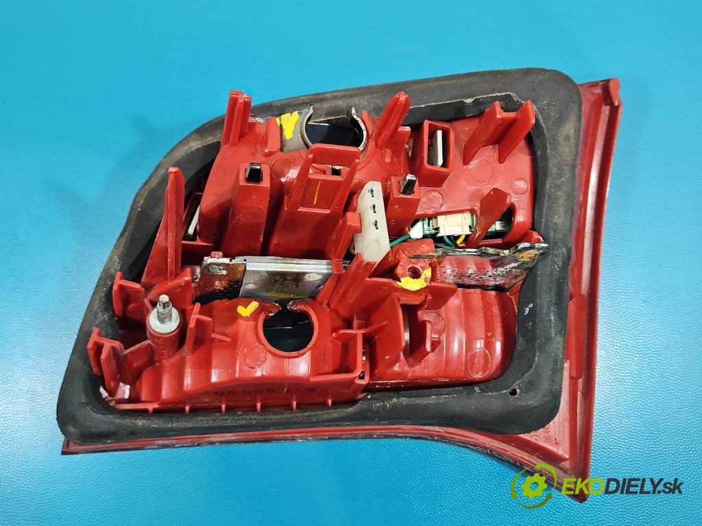 Audi A6 C6 2004-2011 3.0 tdi 232KM automatic 171 kW 2967 cm3 5- světlo zadní levé  (Klika dveří ostatní)