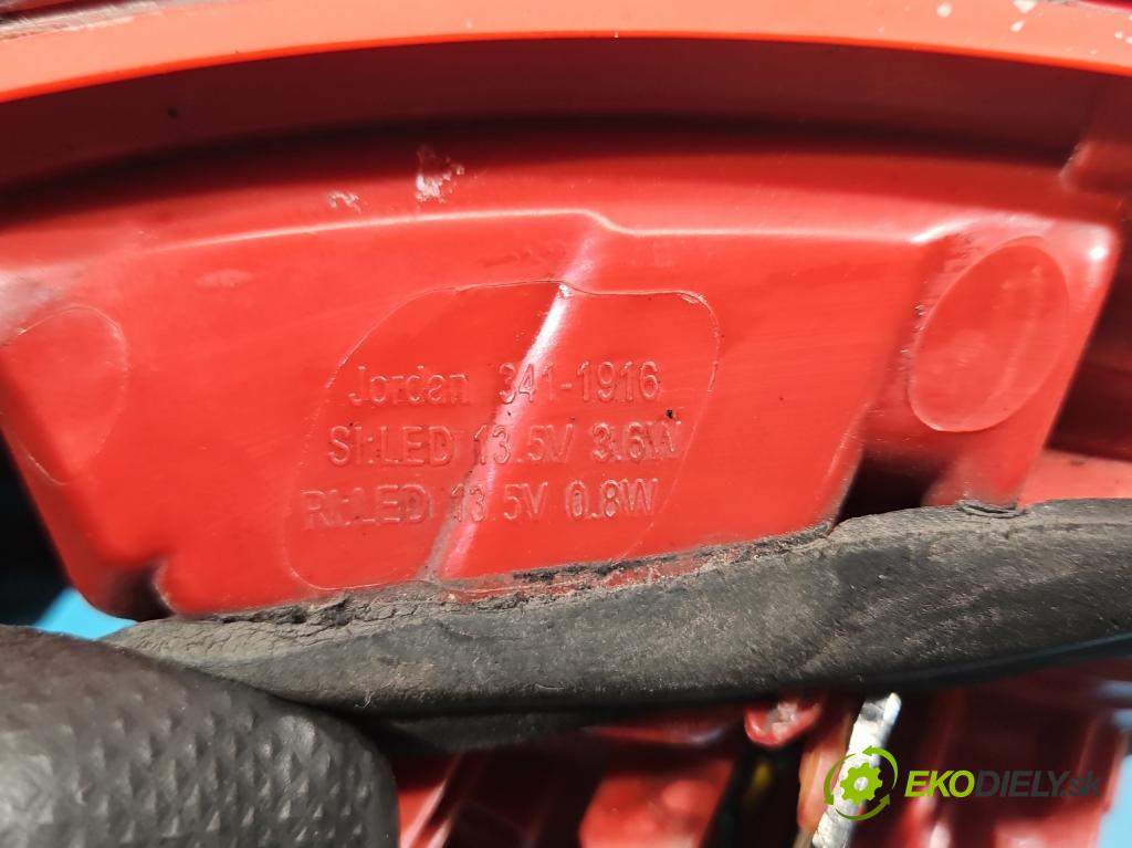 Audi A6 C6 2004-2011 3.0 tdi 232KM automatic 171 kW 2967 cm3 5- světlo zadní levé  (Klika dveří ostatní)