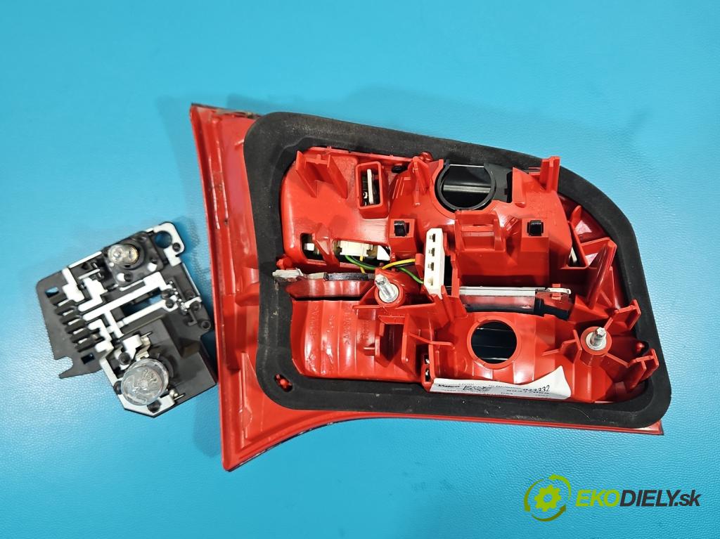 Audi A6 C6 2004-2011 3.0 tdi 232KM automatic 171 kW 2967 cm3 5- světlo zadní pravé 89317069 (Klika dveří ostatní)