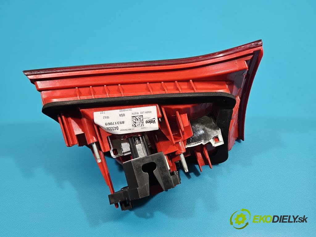 Audi A6 C6 2004-2011 3.0 tdi 232KM automatic 171 kW 2967 cm3 5- světlo zadní pravé 89317069 (Klika dveří ostatní)