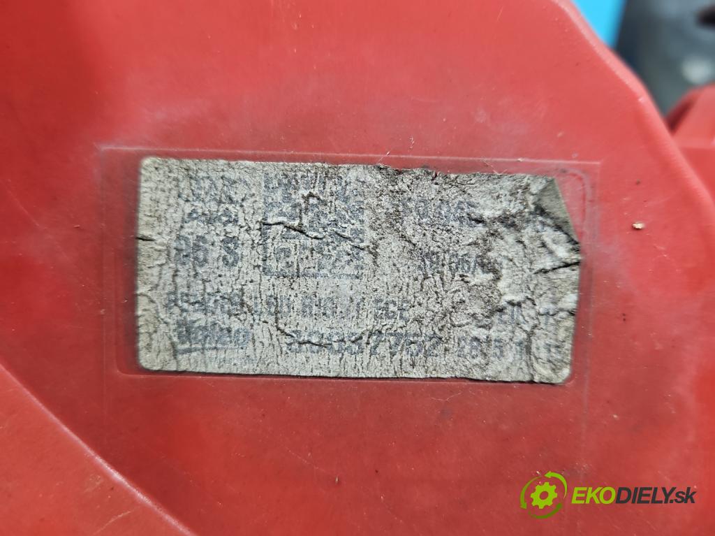 Audi A6 C6 2004-2011 3.0 tdi 232KM automatic 171 kW 2967 cm3 5- svetlo / reflektor zadné pravé 89037752 (Kľučka dverí ostatné)