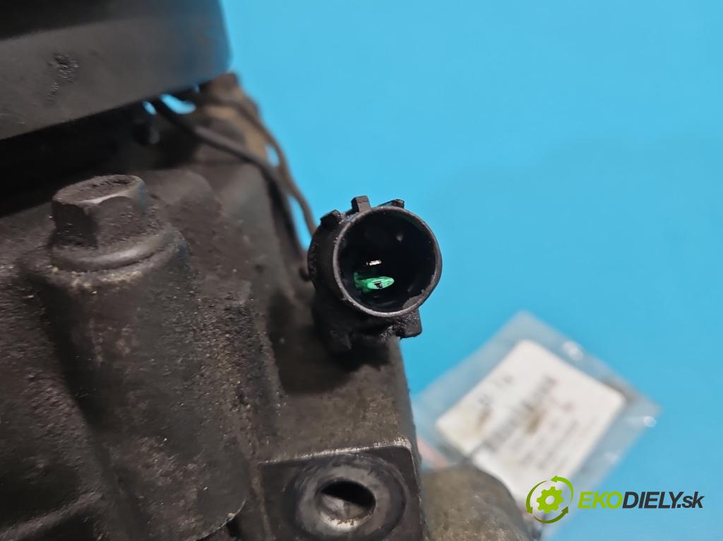 Hyundai Tucson I 2004-2009 2.0 crdi 136hp manual 100 kW 1991 cm3 5- Kompresor: klíma  (Kompresor klimatizace)