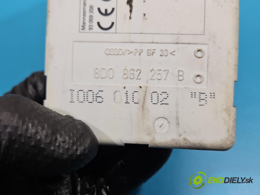 Audi A3 8L 1996-2003 1.9 tdi 131 hp manual 96 kW 1896 cm3 3- Centrálni: zámek: 8D0862257B