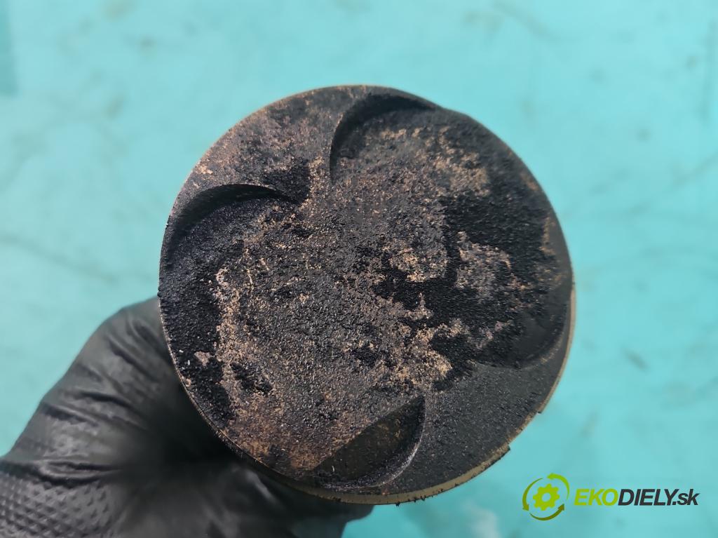 Vw Golf VII 2012-2020 1.4 tsi 122 HP manual 90 kW 1395 cm3 5- piest  (Piest)