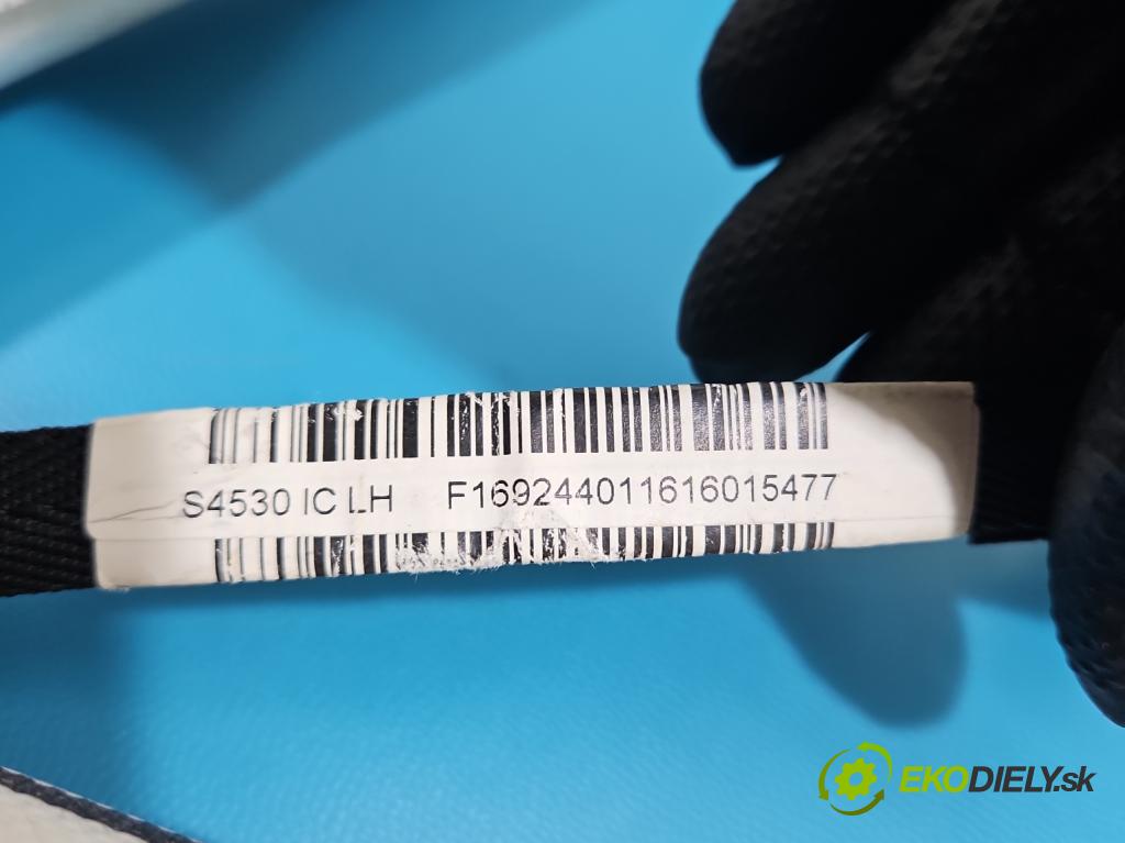 Opel Corsa E 2014-2019 1.4 16V 90 hp manual 66 kW 1398 cm3 5- Záclona: levé 39045977