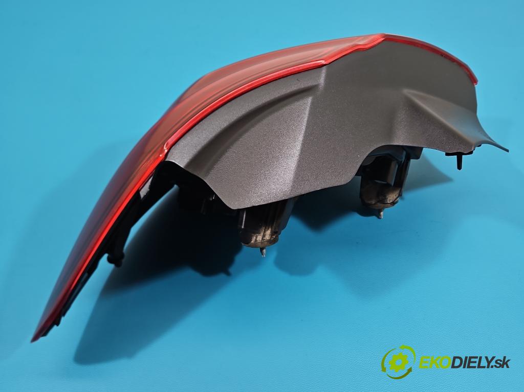 Opel Corsa E 2014-2019 1.4 16V 90 HP manual 66 kW 1398 cm3 5- svetlo / reflektor zadné pravé 39012622 (Kľučka dverí ostatné)