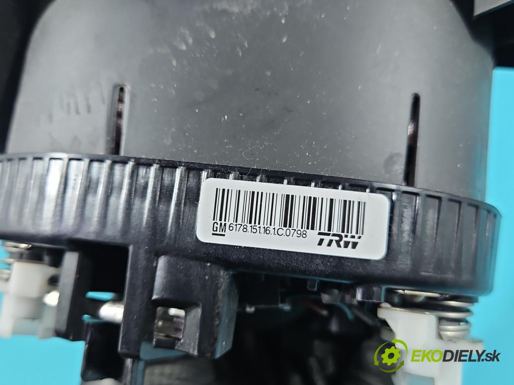 Opel Corsa E 2014-2019 1.4 16V 90 HP manual 66 kW 1398 cm3 5- airbag vzduch: Řidiči: 39027701 (Airbag)