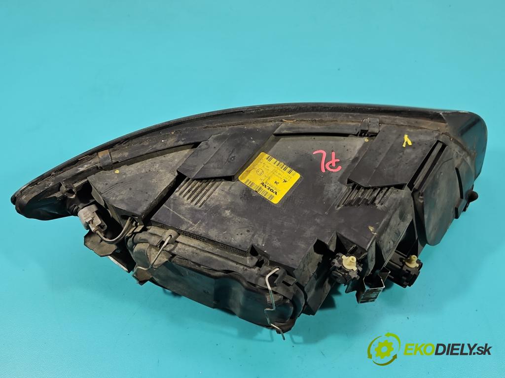 Volvo S40 II 2004-2012 2.0d 136 HP manual 100 kW 1997 cm3 4- Reflektor: ľavý 30698648 (Kľučka dverí ostatné)