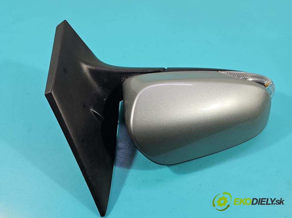 Toyota Auris II 2012-2018 1.8 hybrid 99 hp automatic 73 kW 1798 cm3 5- zpětné zrcátko pravé  (Klika dveří ostatní)