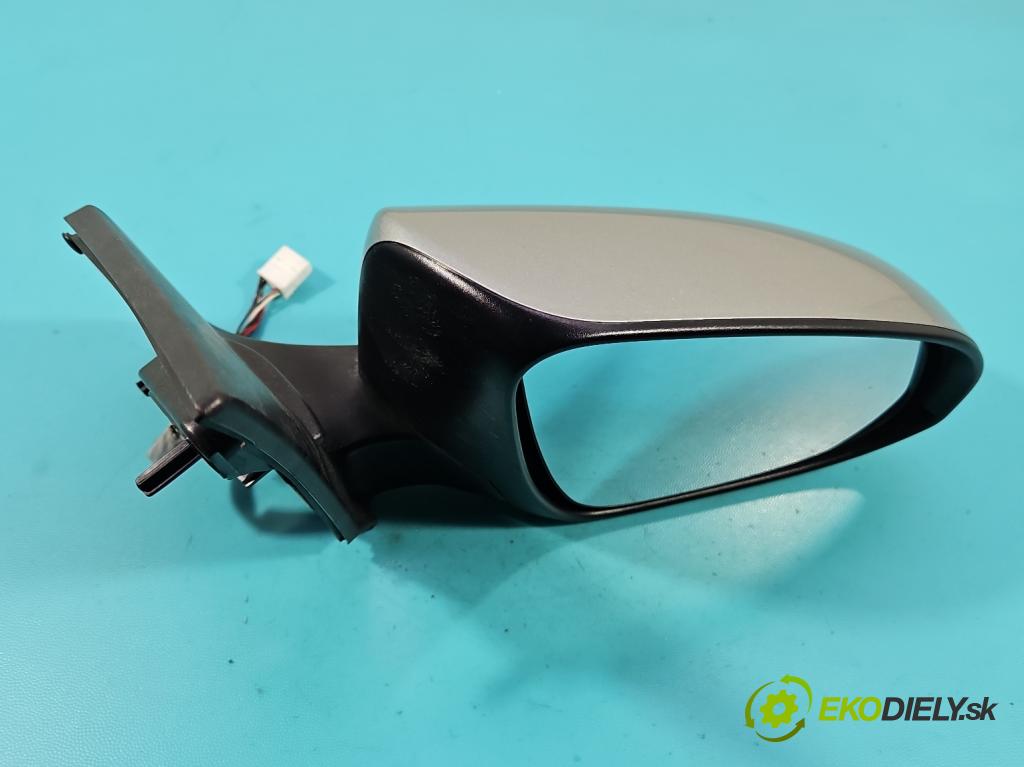 Toyota Auris II 2012-2018 1.8 hybrid 99 hp automatic 73 kW 1798 cm3 5- zpětné zrcátko pravé  (Klika dveří ostatní)