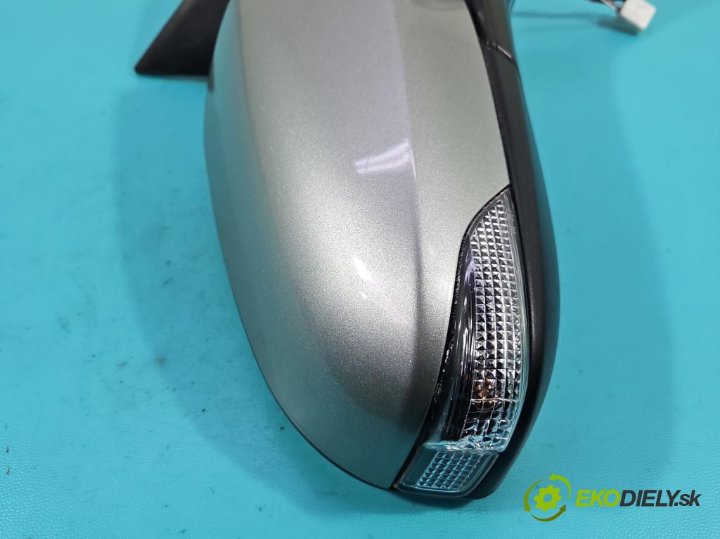 Toyota Auris II 2012-2018 1.8 hybrid 99 hp automatic 73 kW 1798 cm3 5- zpětné zrcátko pravé  (Klika dveří ostatní)